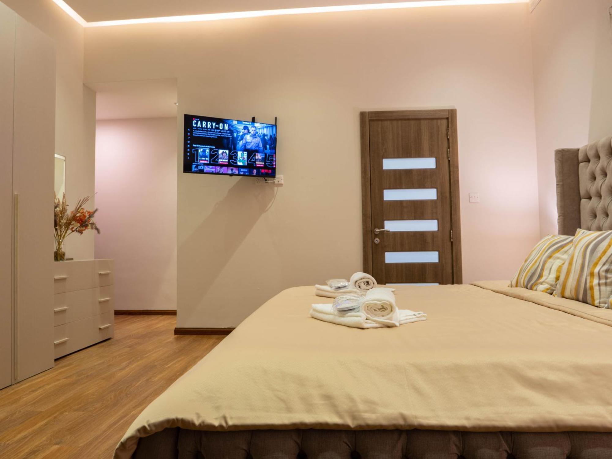 Villa Gaia - Sunset Views, Indoor Heated Pool, Sauna And Games Room Mellieha Exterior foto