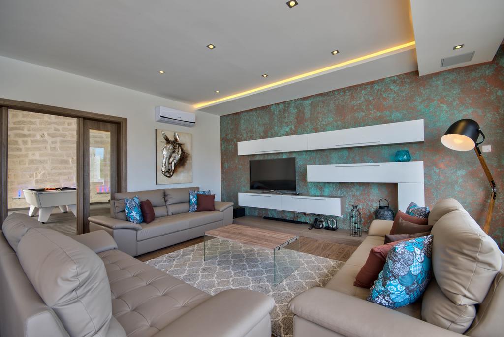 Villa Gaia - Sunset Views, Indoor Heated Pool, Sauna And Games Room Mellieha Exterior foto